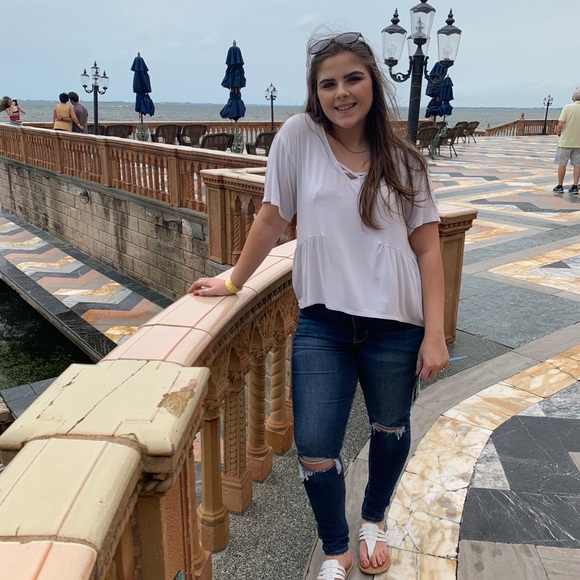 Meet your Posher, Mareisa - Picture 2 of 2